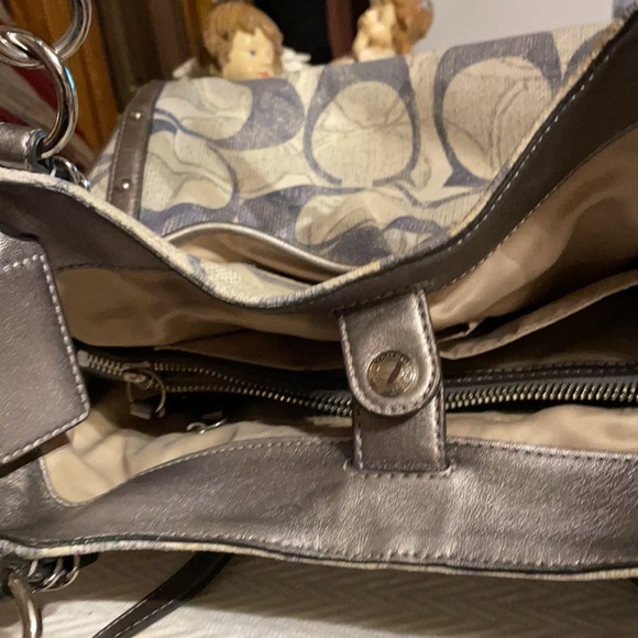Coach purse - Picture 5 of 10